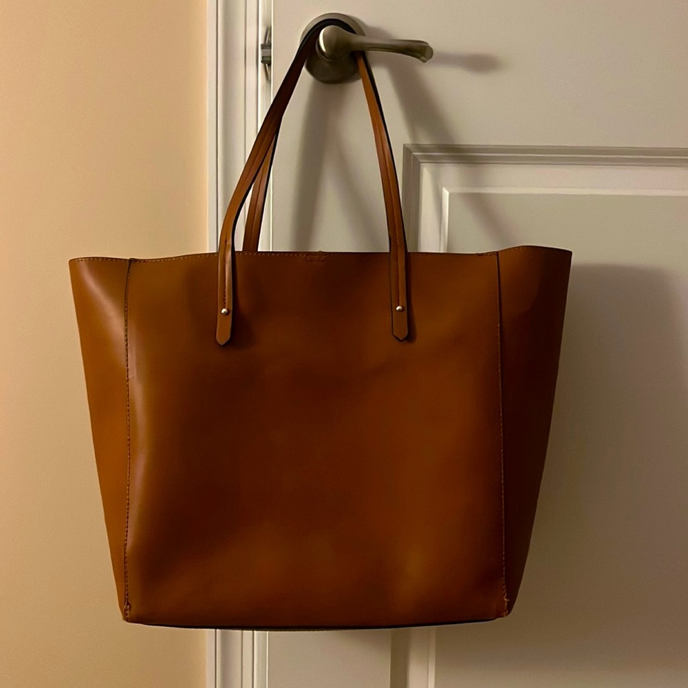 Large Gap Tote Bag